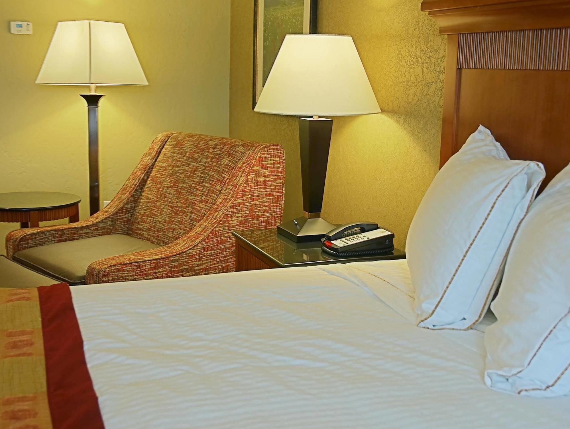 Best Western Plus Canyon Pines Ogden Exterior foto